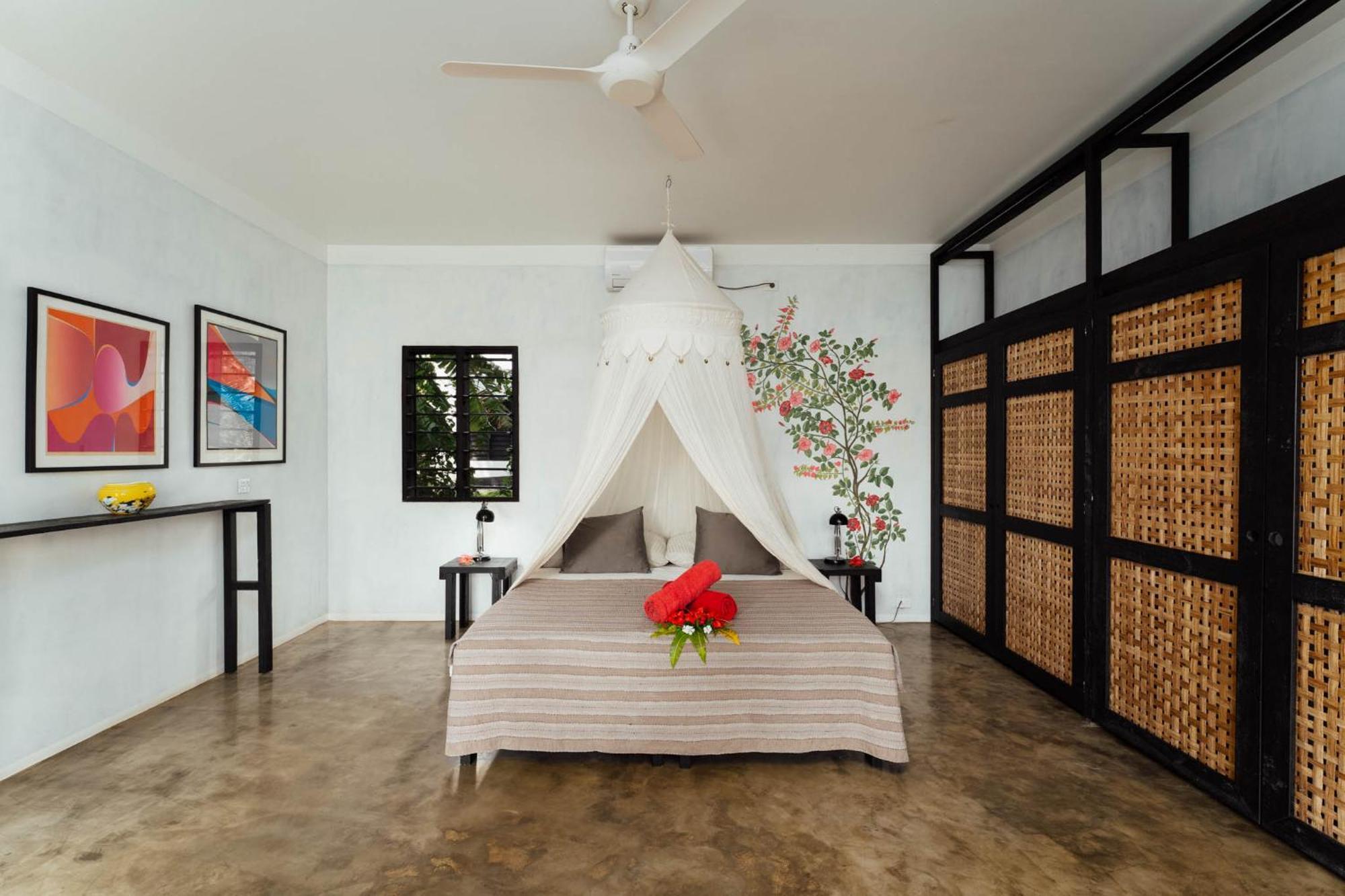 South Pacific Memories Hotel Port Vila Exterior photo